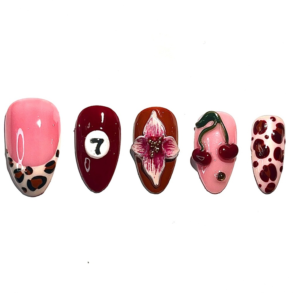 LUCKY NUMBER 7 🍒 press on nails